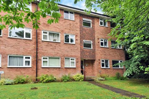 1 bedroom flat to rent, Palmerston Court, Lovelace Gardens, Surbiton KT6