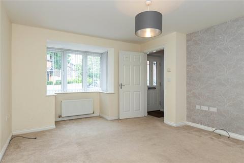 3 bedroom semi-detached house to rent, West Park Drive, Macclesfield, Cheshire, SK10