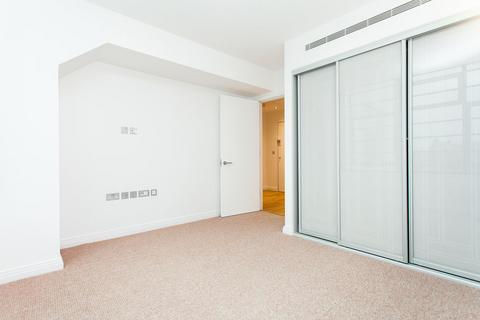 undefined, Western Avenue, Perivale, Greater London, UB6