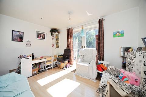 2 bedroom semi-detached house for sale, Lindsey Road, Luton