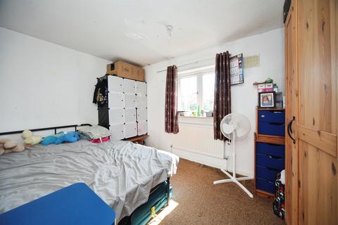 2 bedroom semi-detached house for sale, Lindsey Road, Luton