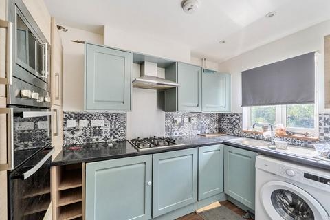 2 bedroom end of terrace house for sale, New College Walk, Walcot SN3