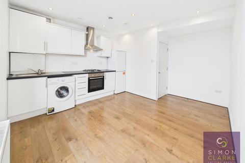 1 bedroom flat to rent, High Road, North Finchley, N12