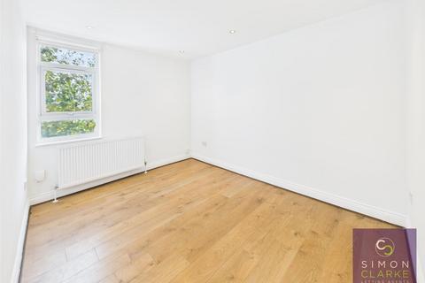 1 bedroom flat to rent, High Road, North Finchley, N12