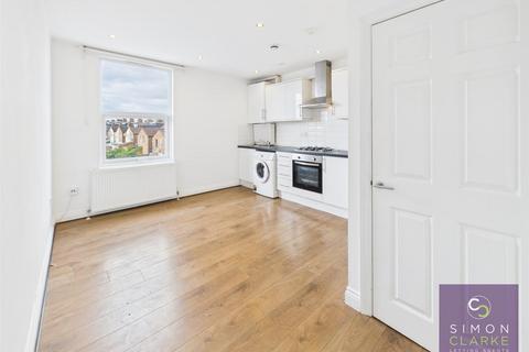 1 bedroom flat to rent, High Road, North Finchley, N12