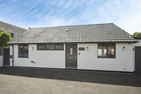 4 bedroom detached bungalow for sale, Laxton Close, TAUNTON