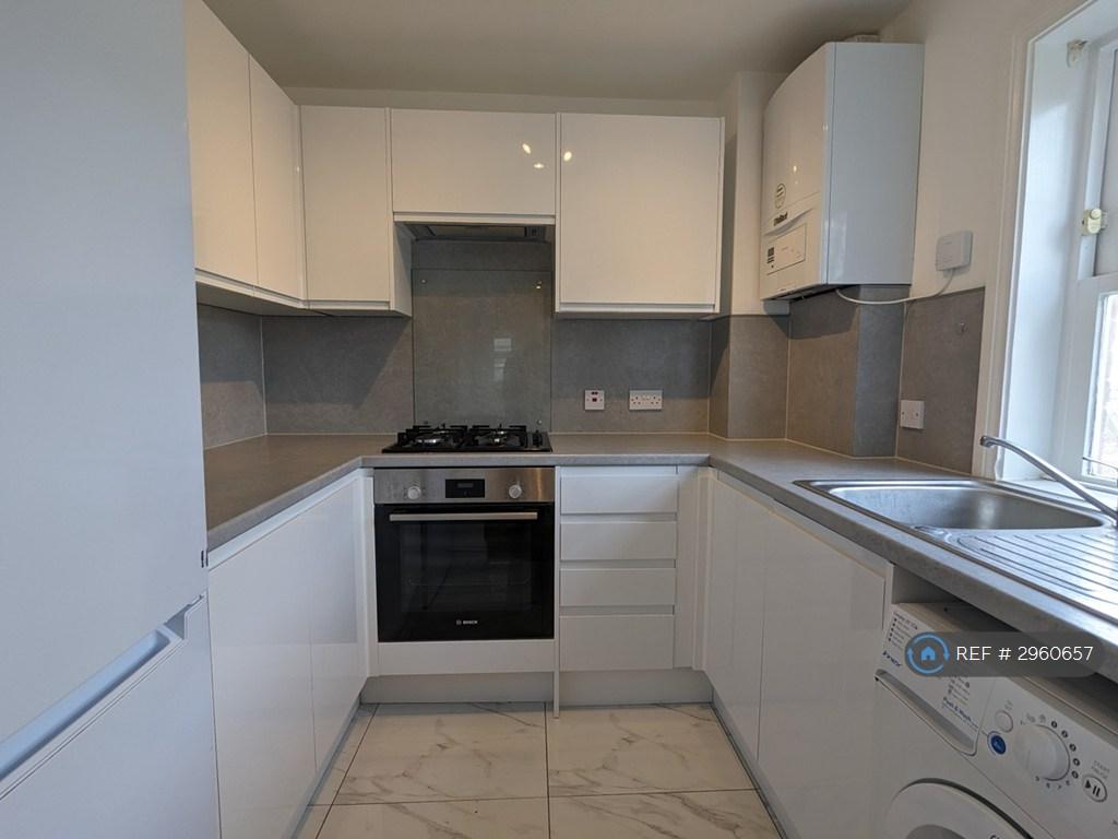 Apartment in London, Myatt's Fields, Loughborough Junction - View 2