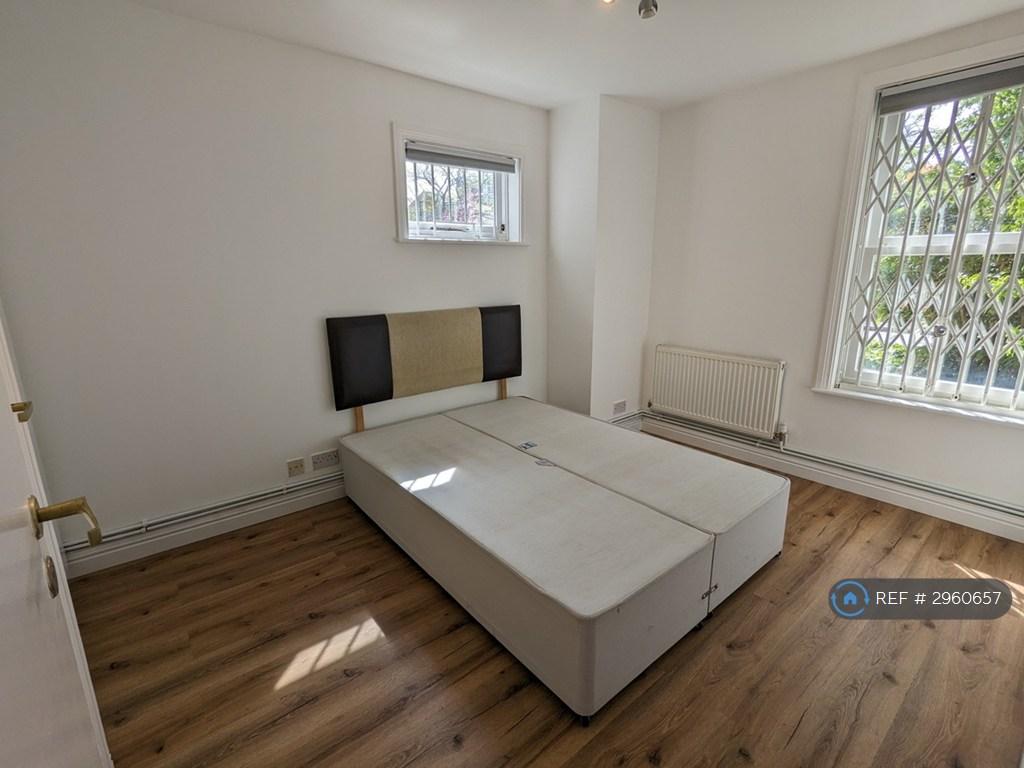 Apartment in London, Myatt's Fields, Loughborough Junction - View 4