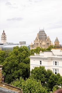 3 bedroom flat for sale, Queen's Gate, London SW7