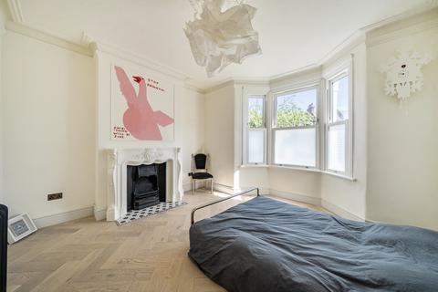 2 bedroom apartment for sale, Leahurst Road, Hither Green