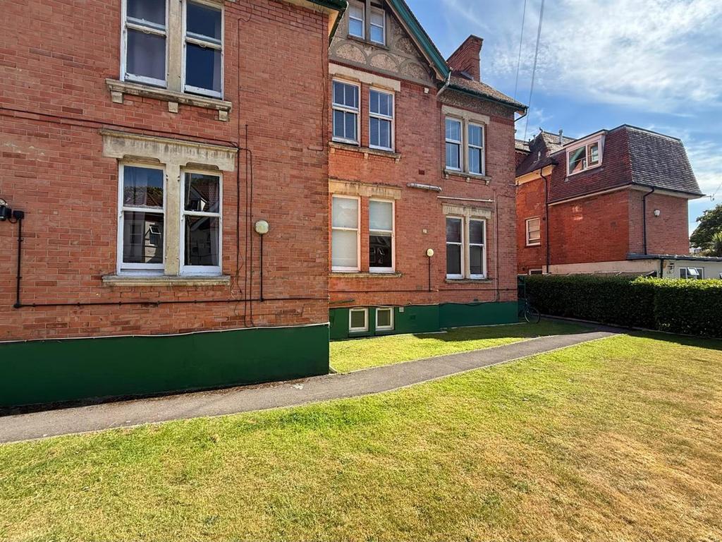 Percy Road, Bournemouth – další