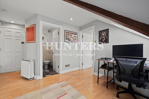 1 bedroom flat for sale, Finchley Road, London, NW3 7BL