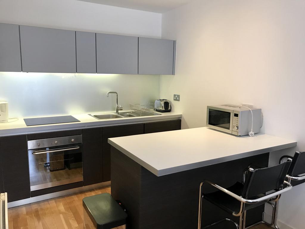 Apartment in Manchester, Piccadilly, City Centre - View 5