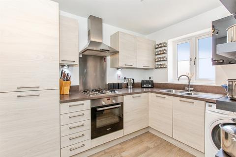 3 bedroom end of terrace house for sale, Station Road, Thrapston, Kettering