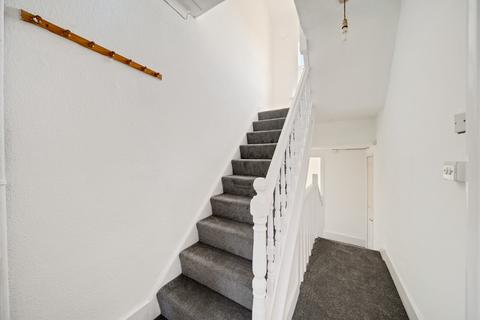 2 bedroom flat to rent, Footscray Road, London SE9