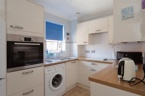 2 bedroom retirement property for sale, Alma Road, Reigate