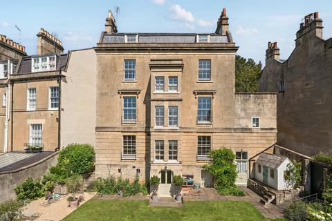 4 bedroom detached house to rent, Sydney Buildings Bath BA2