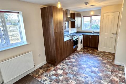 2 bedroom semi-detached house to rent, Moulton Crescent, New Balderton, Newark, Nottinghamshire, NG24