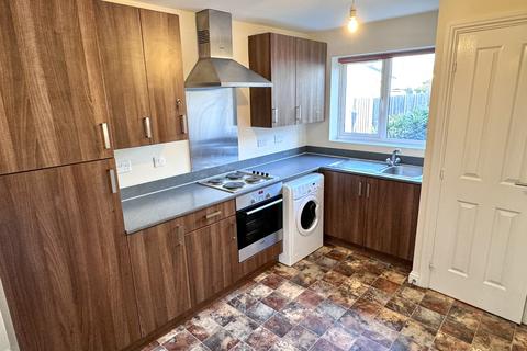 2 bedroom semi-detached house to rent, Moulton Crescent, New Balderton, Newark, Nottinghamshire, NG24