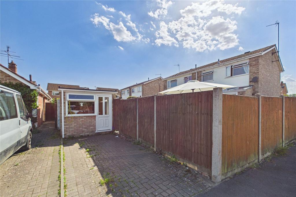 Driveway/ Garage