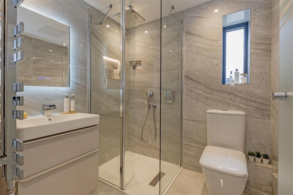 Bedroom 3 En Suite