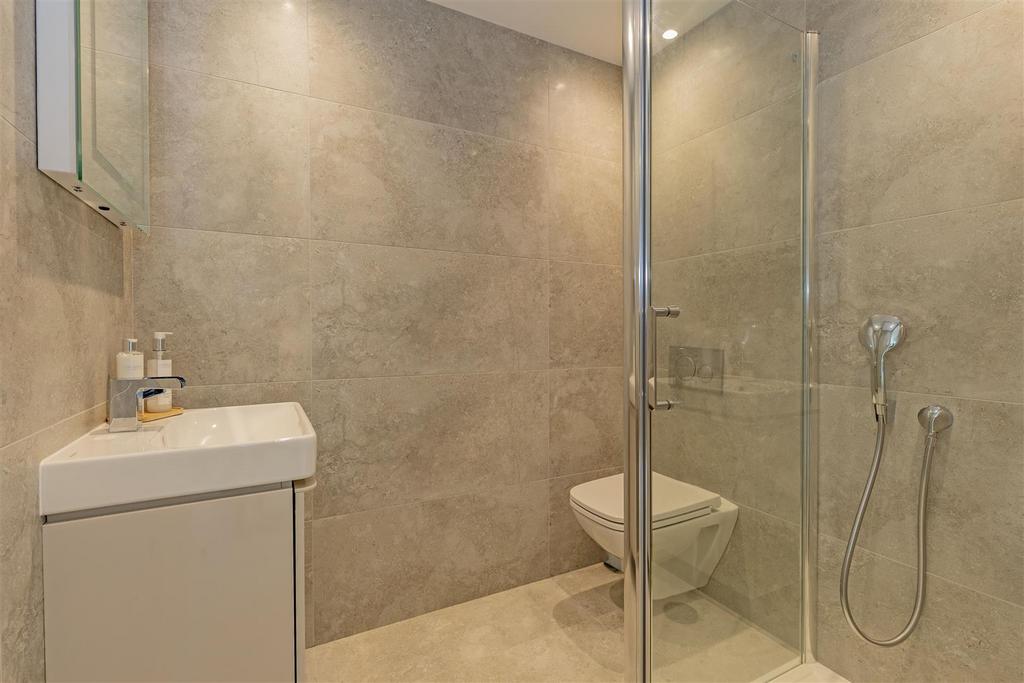Bedroom 2 En Suite
