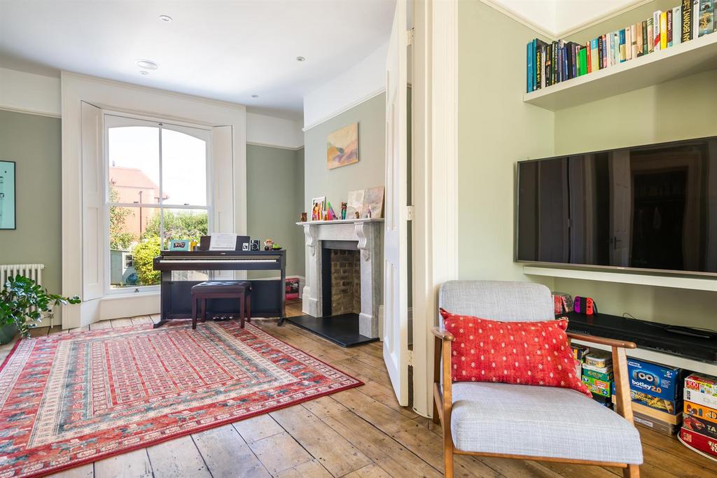 Living room, fireplace