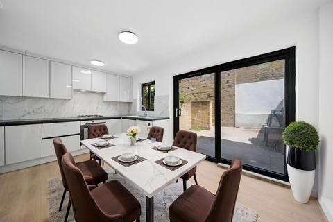 4 bedroom terraced house to rent, Dalling Road, London W6