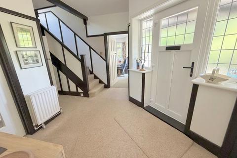 4 bedroom detached house for sale, Canford Cliffs Road, Poole, BH13