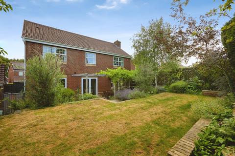 5 bedroom detached house for sale, Longhill Drive, Salisbury