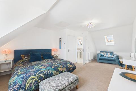 4 bedroom semi-detached house for sale, Park Road, Calverton, Nottingham
