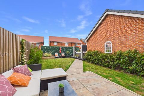 4 bedroom semi-detached house for sale, Park Road, Calverton, Nottingham
