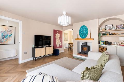 3 bedroom semi-detached house for sale, Manor End, Uckfield TN22