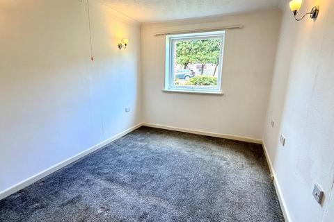 1 bedroom retirement property for sale, Gloddaeth Avenue, Llandudno