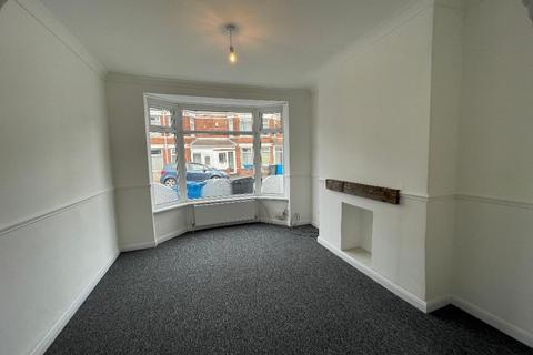 2 bedroom terraced house to rent, Hereford St, Hull, HU4 6QH