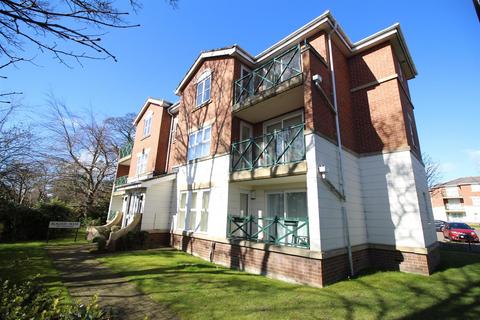 2 bedroom apartment to rent, Belvedere Gardens, Benton