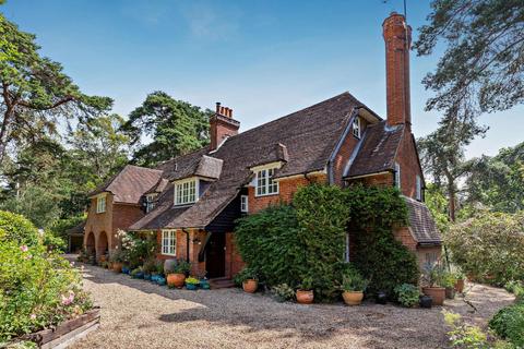 6 bedroom detached house for sale, Packway, Farnham, Surrey