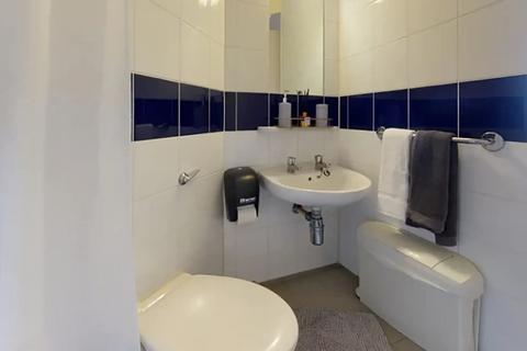 Flat share to rent, Creek Road