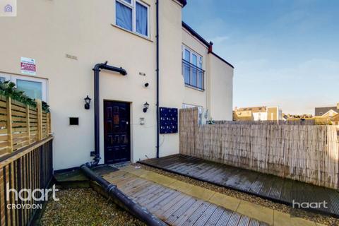 Studio for sale, Selsdon Road, South Croydon