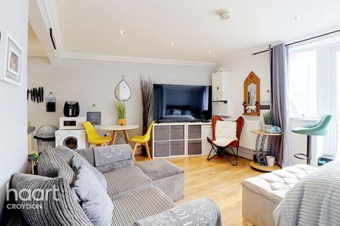 Selsdon Road, South Croydon