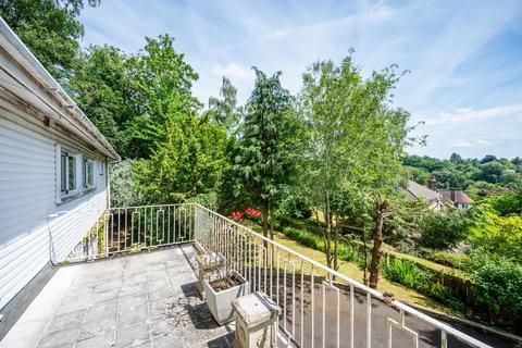 5 bedroom detached house for sale, Woodhurst Park, Oxted RH8