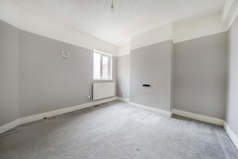 4 bedroom flat to rent, Hook Rise North, Surbiton, KT6