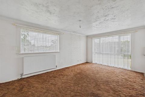 2 bedroom detached bungalow for sale, The Beeches, Upton-Upon-Severn,