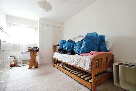 2 bedroom flat for sale, Queen Street, CARDIFF