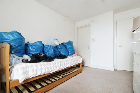 2 bedroom flat for sale, Queen Street, CARDIFF