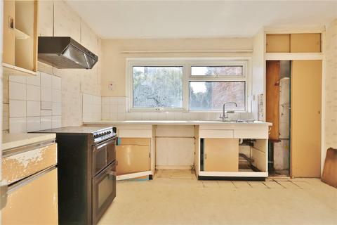 2 bedroom apartment for sale, Woodlands Court, Woking, Surrey, GU22