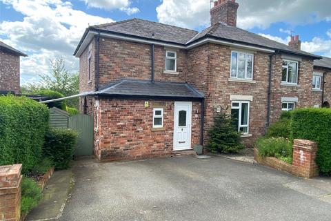 3 bedroom semi-detached house to rent, Queens Avenue, Macclesfield, Cheshire, SK10