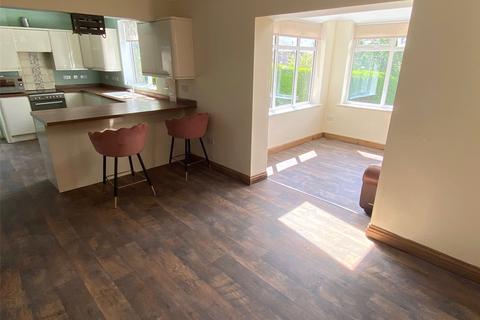 3 bedroom semi-detached house to rent, Queens Avenue, Macclesfield, Cheshire, SK10