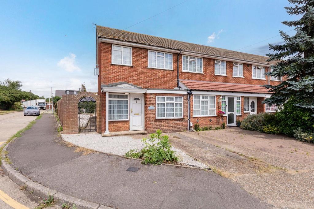 Semi-detached house exterior, driveway