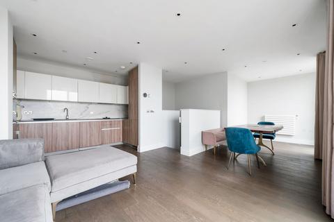 2 bedroom apartment to rent, Queenshurst Square, Hamond Court Queenshurst Square, KT2